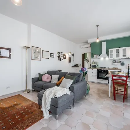 Dalla Bruna - Above The Roofs Of The Centre شقة *