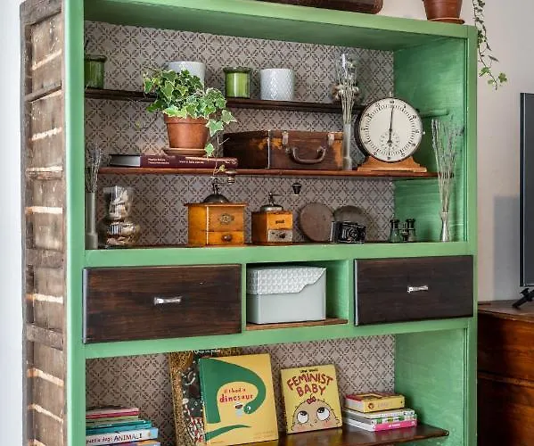 Dalla Bruna - Above The Roofs Of The Centre * مودينا