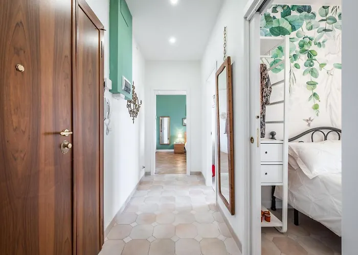 Dalla Bruna - Above The Roofs Of The Centre * مودينا