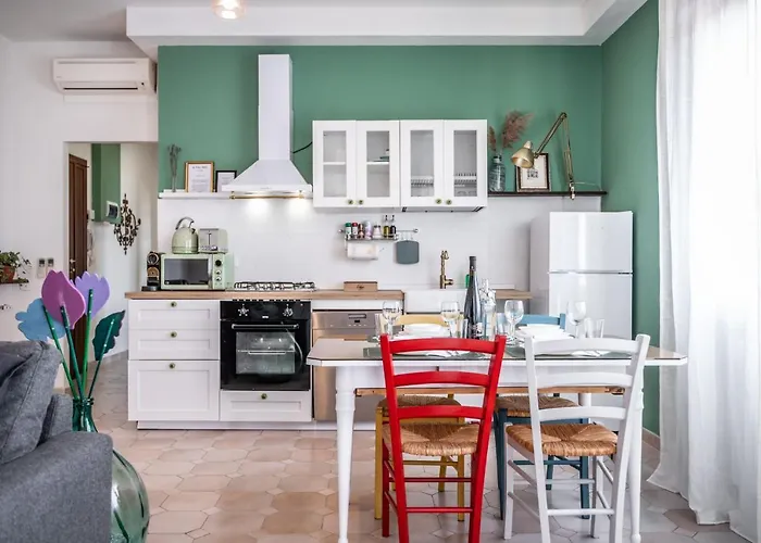 Dalla Bruna - Above The Roofs Of The Centre مودينا